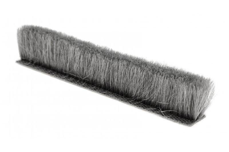 Montaż szczotek przeciwkurzowych