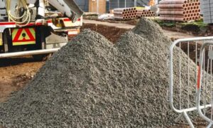 Ceny kubika betonu półsuchego – co warto wiedzieć przed zakupem?