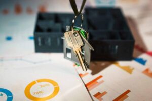 Sprzedaż domu z hipoteką – co warto wiedzieć przed podjęciem decyzji?