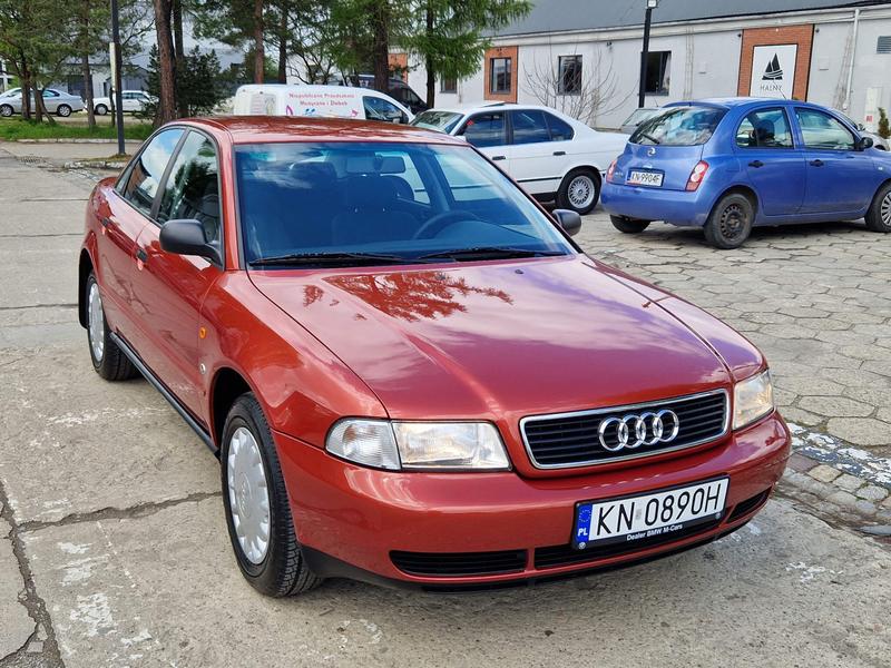 Montaż podłokietnika Audi A4 B5