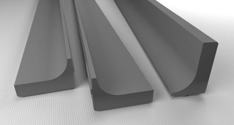 Praktyczny przewodnik: Jak skutecznie obrobić rolety zewnętrzne styropianem