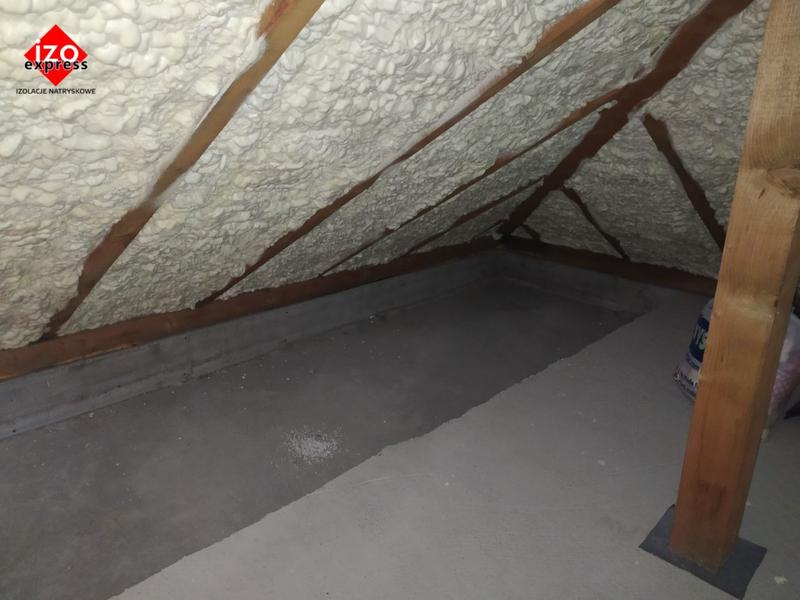 Wełna mineralna vs styropian