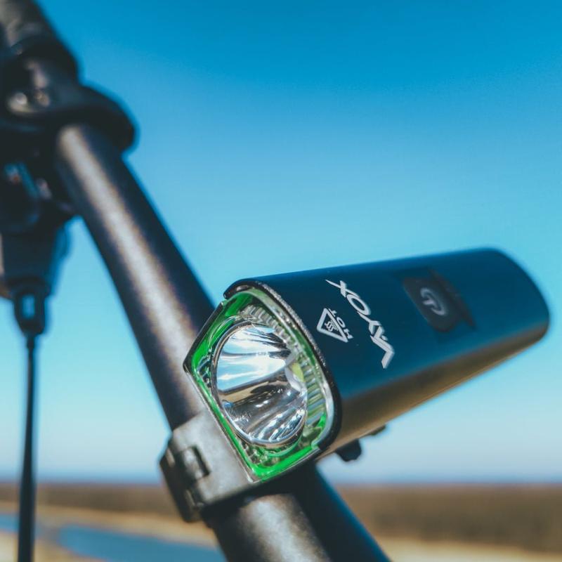 Montaż lampki rowerowej krok po kroku