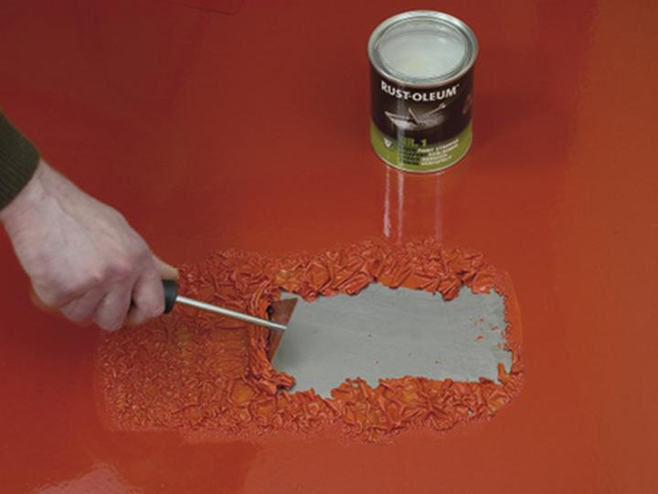 Usuwanie farby z drewnianych okien