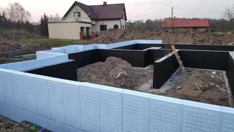 Jak ocieplenie fundamentów wpływa na komfort domu – inspirujące zdjęcia i porady